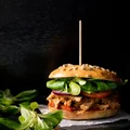 Burgery z rwaną wieprzowiną