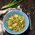 Spaghetti pełnoziarniste z cukinią (wychodzenie z diety dr Dąbrowskiej)