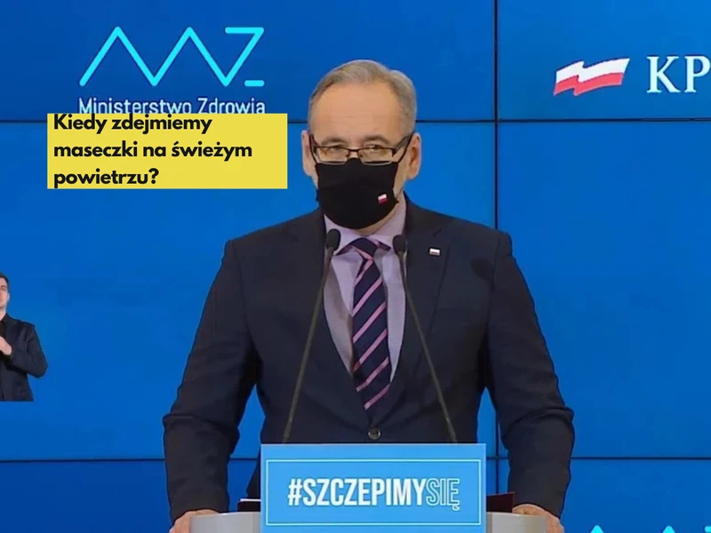 Kiedy zniosą obowiązek maseczek na świeżym powietrzu? Minister zdrowia podał termin