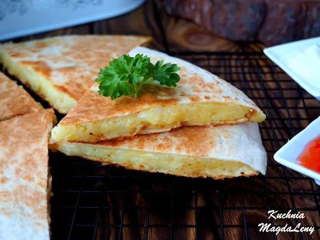 Quesadilla z ziemniakami i serem