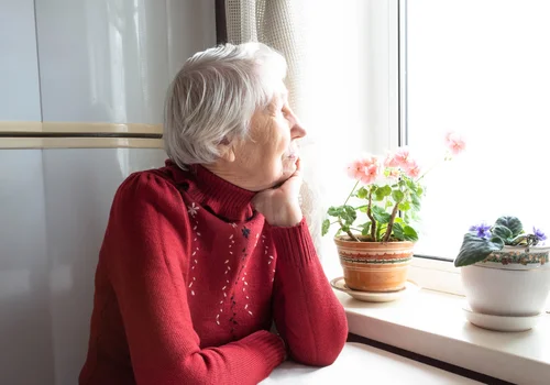 Rodzice przepisali dom mojej siostrze, a teraz to ja się nimi opiekuję. „Czy mogę żądać rekompensaty?” — pyta Anna [LIST]