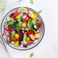 SAŁATKA Z BOTWINĄ