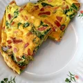 Frittata z boczkiem i rukolą