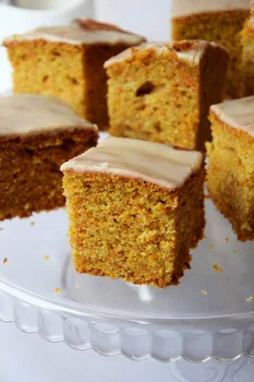 Ciasto marchewkowo-dyniowe z lukrem cynamonowym!