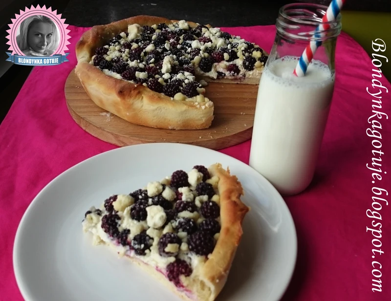 Tarta Drożdżowa z Serem i Jeżynami