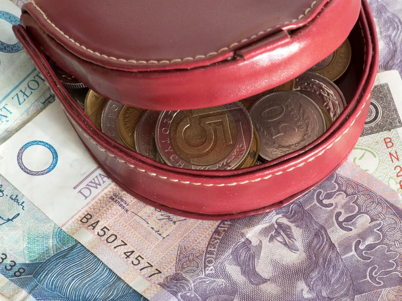 Wynagrodzenia od 1 lipca 2022 - kto zyska, kto straci?