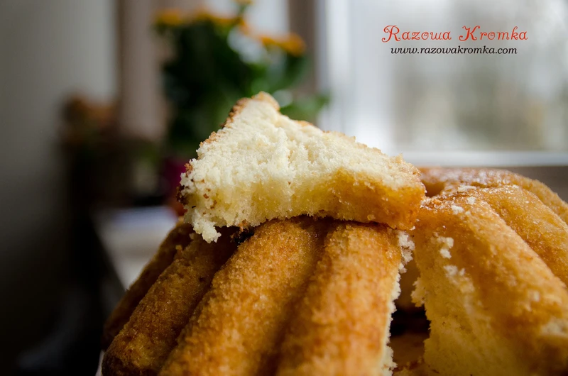 Wielkanocna babka piaskowa