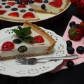 GRYCZANA TARTA SERNIKOWA Z OWOCAMI