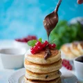 Puszyste pancakes z czekoladą