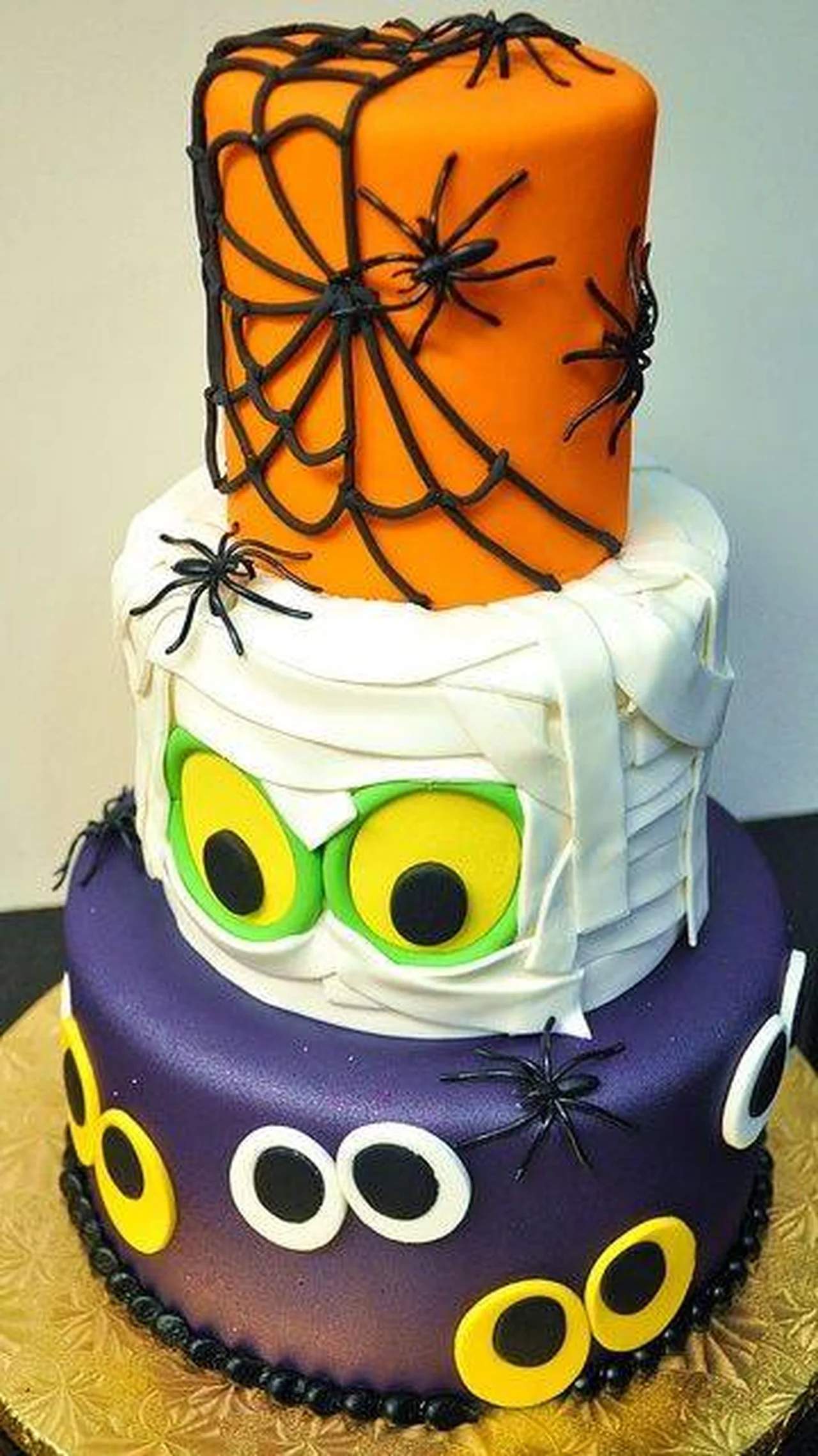 Halloweenowy tort