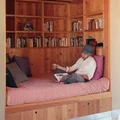 Miejsce do czytania z biblioteczką