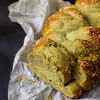 Chałka z zieloną herbatą matcha