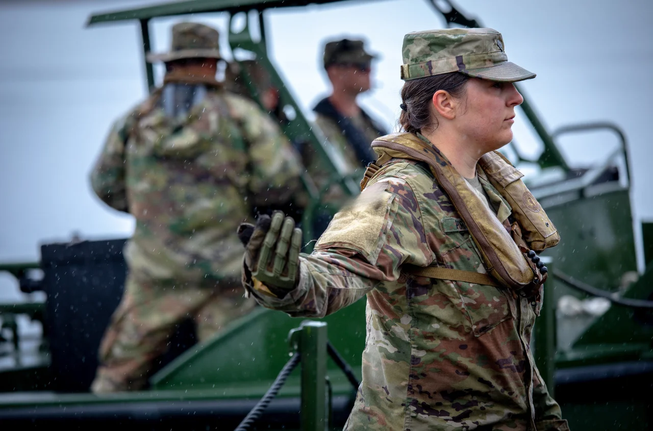 Te kobiety otrzymają wezwanie do wojska! Na kwalifikacje będą musiały zgłosić się studentki tych kierunków - lista może zaskoczyć