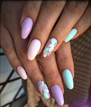 Ciekawy manicure