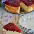 Sernik z frużeliną żurawinową