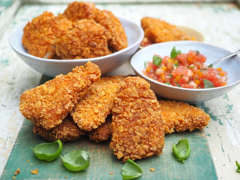 Nuggetsy panierowane w nachosach. Przepis krok po kroku.