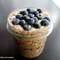 Orzechowy pudding chia z borówkami
