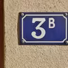 Kara za brak tabliczki z numerem domu? Odpowiedź zaskakuje!