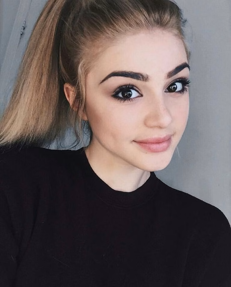 Delikatny makijaż