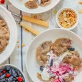 Pełnoziarniste pierogi z jagoda kamczacką