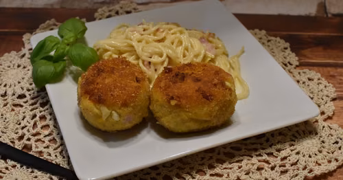 Kotleciki ala Carbonara z makaronem