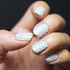 Delikatny manicure