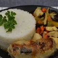Danie chińskie z kurczakiem i sajgonkami