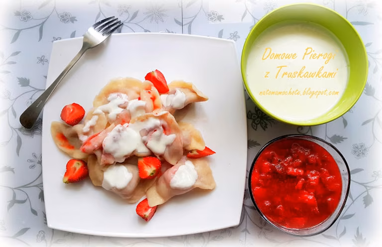 Pierogi z Truskawkami