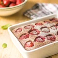 Ciasto bananowe bezglutenowe z truskawkami