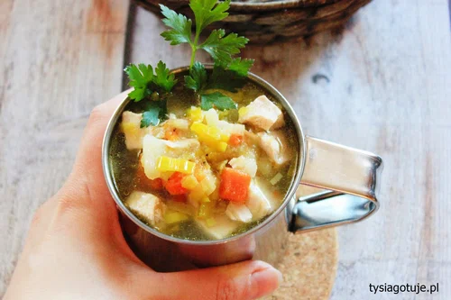 Lekka zupa z kurczakiem
