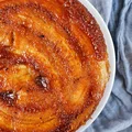 Odwrócone ciasto bananowe