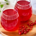 Domowy kompot z czerwonych porzeczek