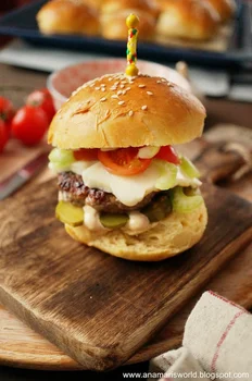 Domowe burgery wołowe z halloumi
