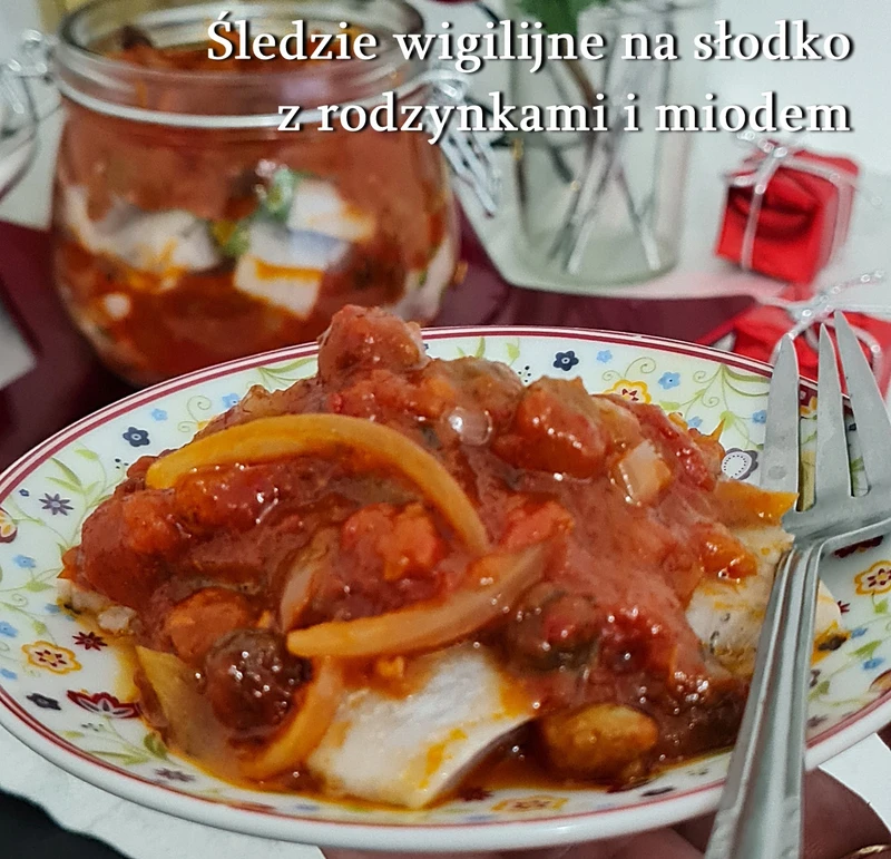 Śledzie z rodzynkami - Damsko-męskie spojrzenie na kuchnię