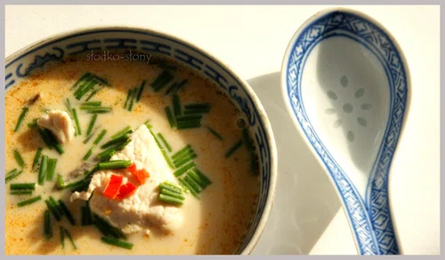 Tajska zupa z kurczakiem