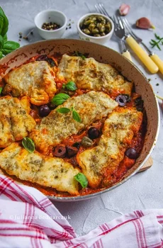 Dorsz w stylu Livorno (Baccalà alla Livornese)