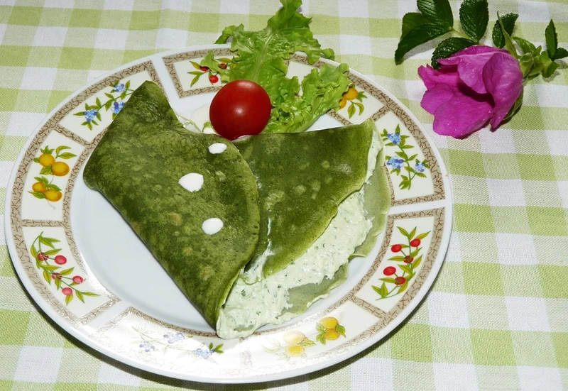 Zdrowe naleśniki pokrzywowe