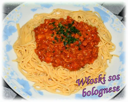Włoski sos bolognese
