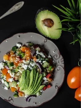 Sałatka grecka z quinoa