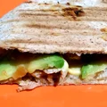 Quesadilla z kurczakiem i awokado