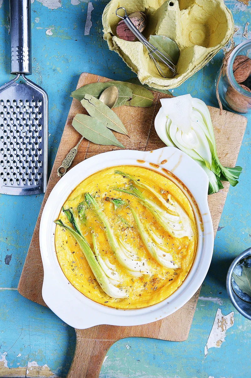 Zapiekany omlet z pak choi