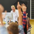 Nawet 4500 zł dla pracowników po 55. roku życia! ZUS wypłaca to świadczenie co miesiąc