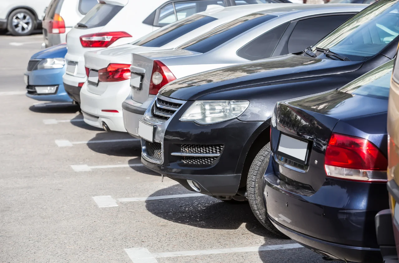 Lidl zmienia zasady parkowania. Parkometry znikną ze sklepowych parkingów!