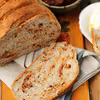 Pikantny chleb z chilli i pieprzem cayenne