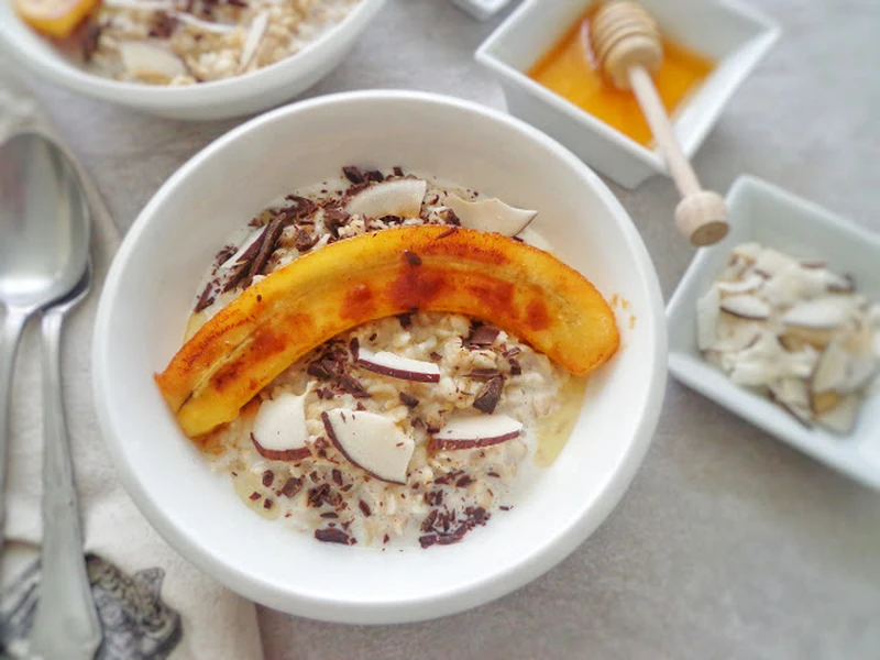 Owsianka bananowo-kokosowa