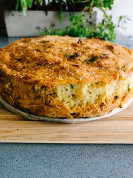 KUGEL – ZAPIEKANKA Z TARTYCH ZIEMNIAKÓW