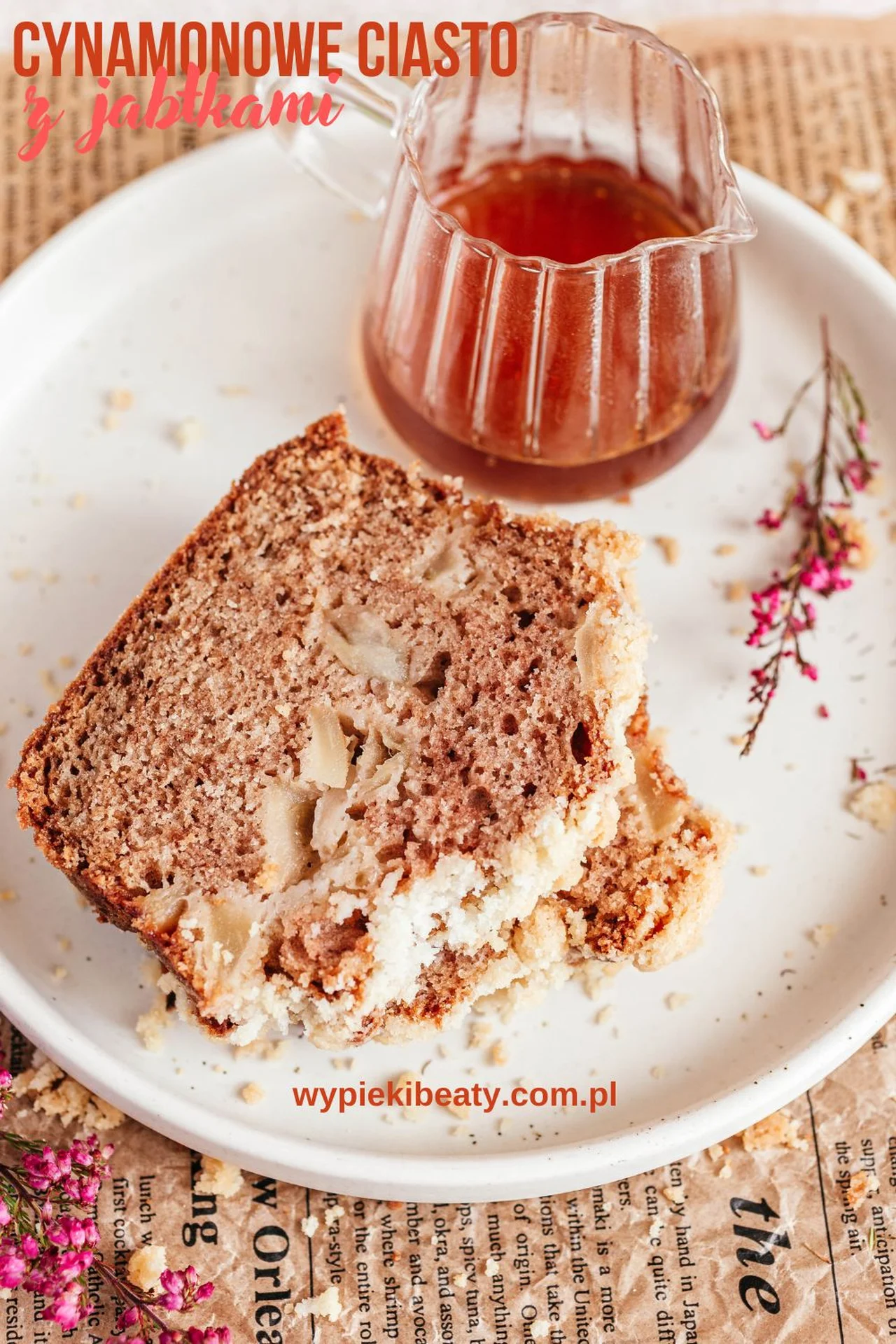 Proste cynamonowe ciasto z jabłkami