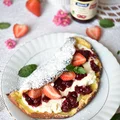 Omlet z serem i truskawkami