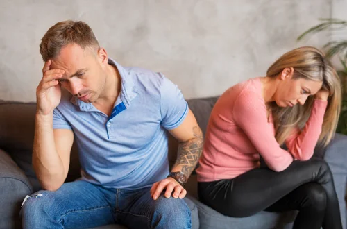 Dlaczego kobieta odchodzi, mimo że „wszystko było dobrze”? 6 cichych sygnałów