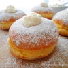 Bomboloni alla crema - włoskie pączki z kremem budyniowym